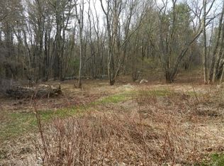 117 Chestnut St, Douglas, MA 01516