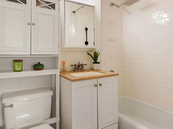 7 East 14th Street image 5 of 5