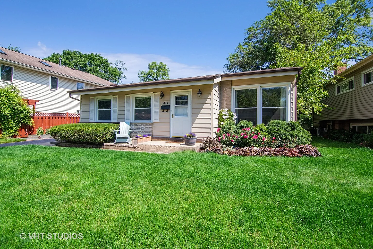314 Forestway Dr photo 1