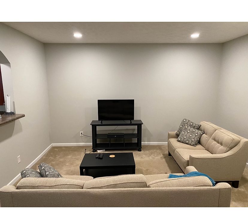 1st image of 1424 Beech Grove Way