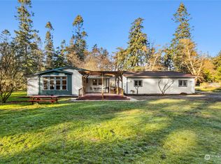 204 Fort Casey Rd, Coupeville, WA 98239