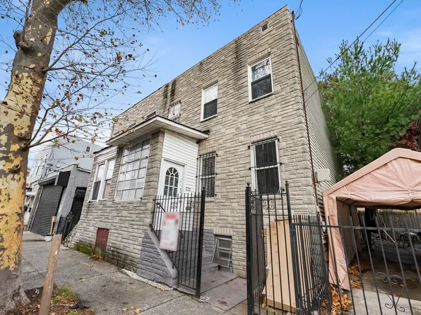 220 Armstrong Avenue image 1 of 12