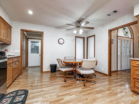 4th image of 18 Gorrion Ln