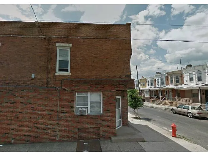 1901 S 21st St photo 1