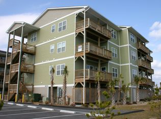 104 Pelican Dr #G, Atlantic Beach, NC 28512