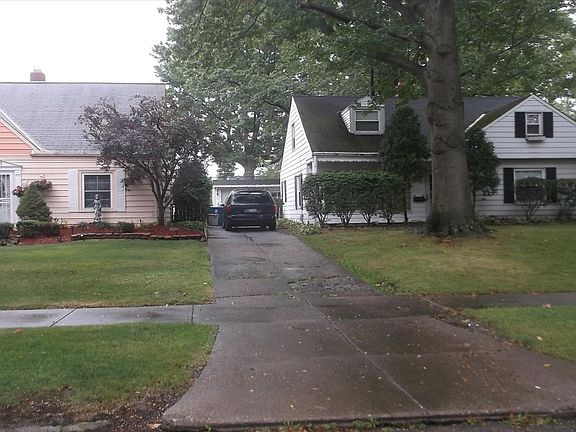 2nd image of 6727 Beresford Ave