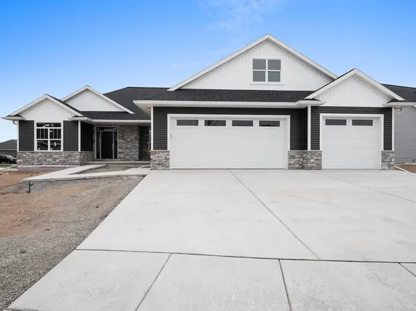 455 Rivers Edge Dr, Kimberly, WI 54136