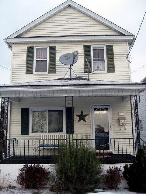 1st image of 108 Mooney St #L-17