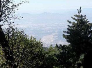 24243 Great View Dr, Crestline, CA 92325