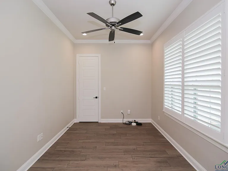 140 Lilly Lue Ln — Photo 5
