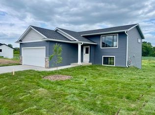 921 3rd St #E, Wanamingo, MN 55983
