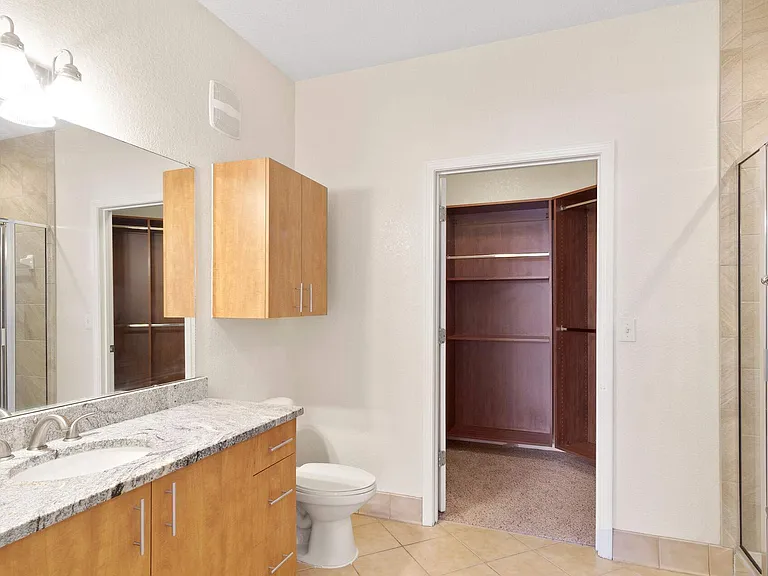 The Vintage Lofts at West End — Photo 18