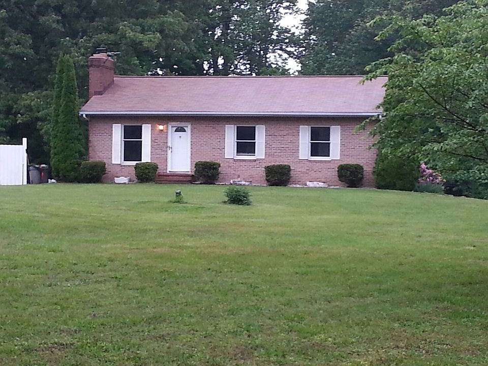 Corner lot near PAX, AAFB