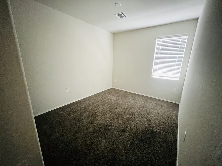 35433 W San Alvarez Ave — Photo 8