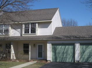 121 Rivers Edge Dr #121, Burlington, VT 05408