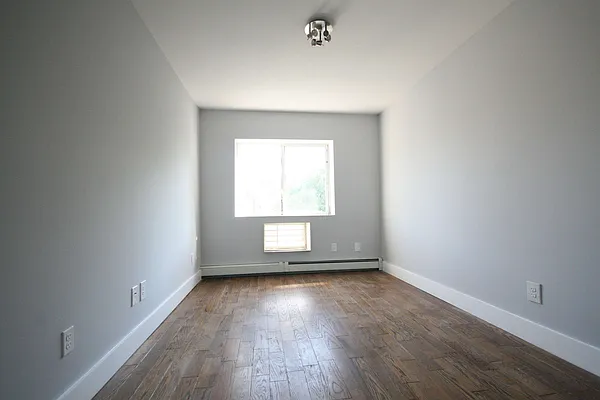 Rented by Makover Group Inc | media 3