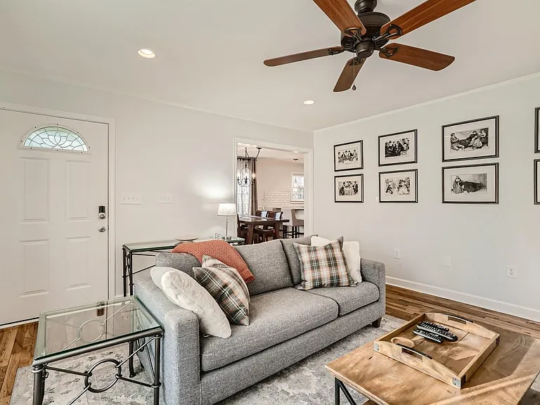 1149 Vista Trl NE — Photo 6