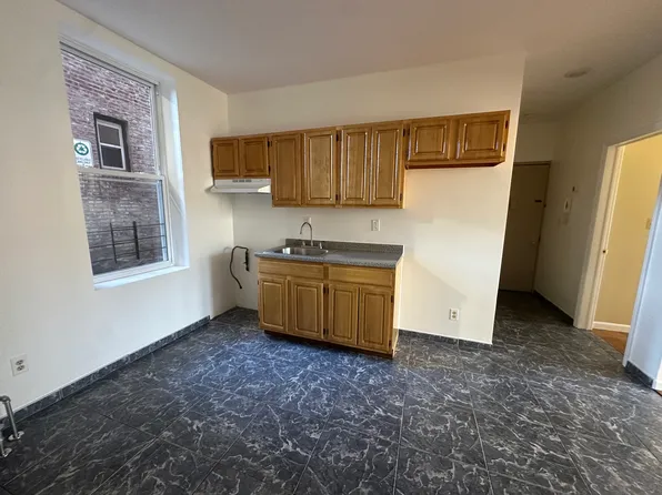 (undisclosed Address), Mount Vernon, NY 10553