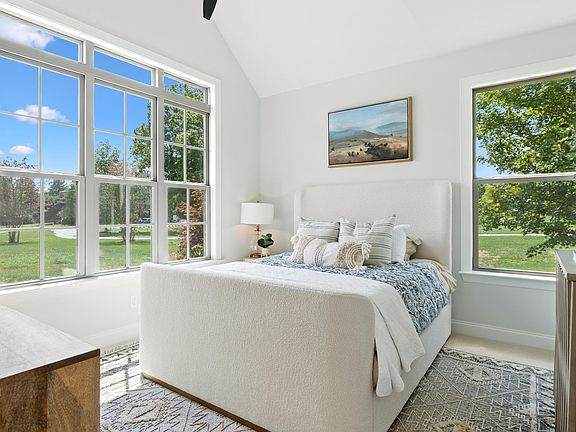 5th image of 31 Storyvale Ln