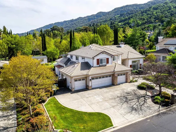 8362 Regency Dr, Pleasanton, CA 94588