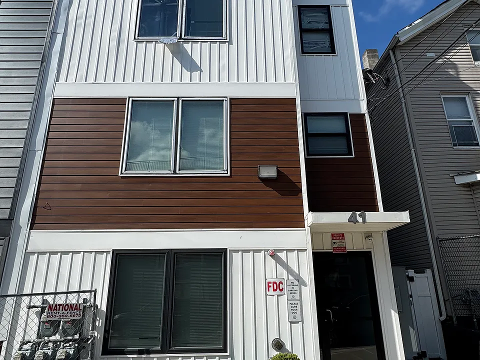 41 Godwin Ave #1