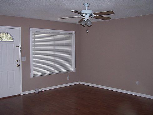 4th image of 725 Northlake Blvd APT 35