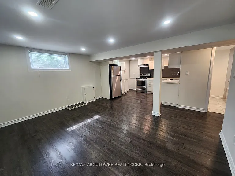 18 Greeningdon Dr #LOWER — Photo 6