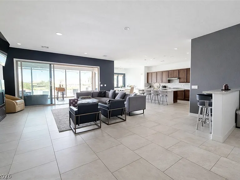 11386 Villa Bellagio Dr — Photo 1