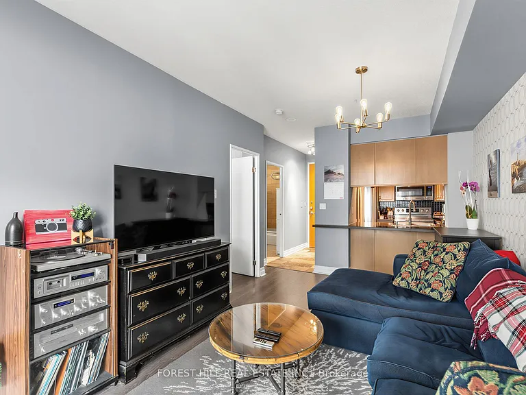 70 Alexander St #804 — Photo 9