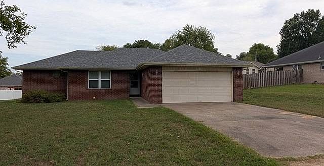 1st image of 404 Kadee Dr