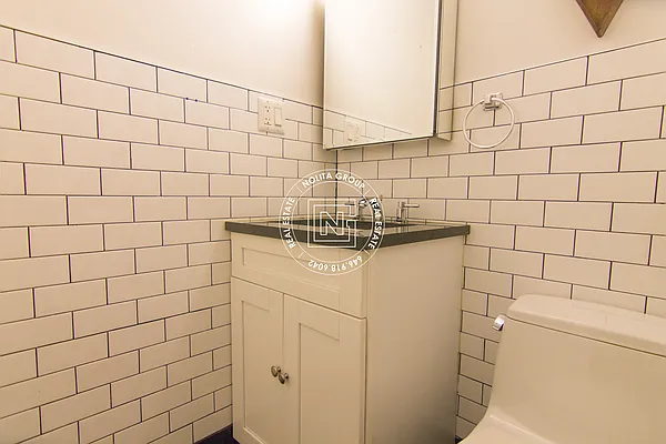 Rented by Nolita Group | media 13