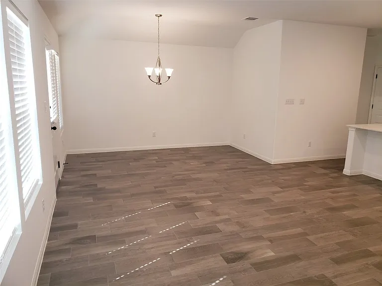 2629 Bantry Rd — Photo 17