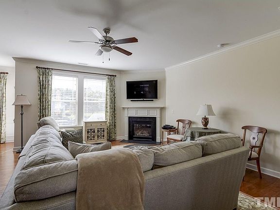 2nd image of 757 Kerr Lake Dr