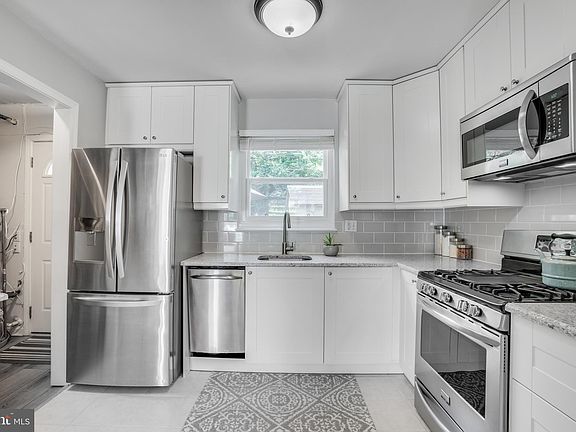 5th image of 105 Mount Vernon Ave