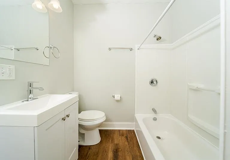 28 Lancaster St — Photo 6