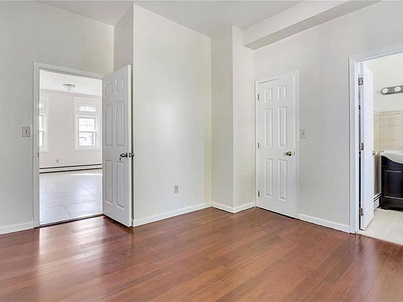 2nd image of 86 Buena Vista Ave
