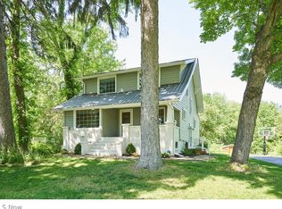 992 White Pond Dr, Akron, OH 44320