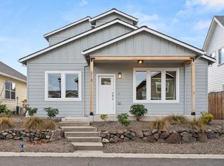 212 Willow Way, Talent, OR 97540