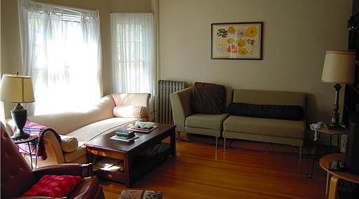 3rd image of 115 Wentworth Ave