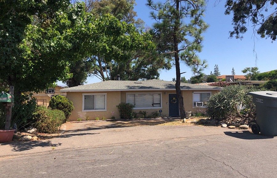 1st image of 1534 W 11th Ave