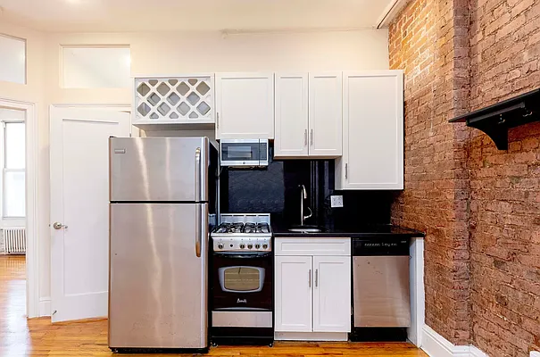 Rented by Douglas Elliman | media 4