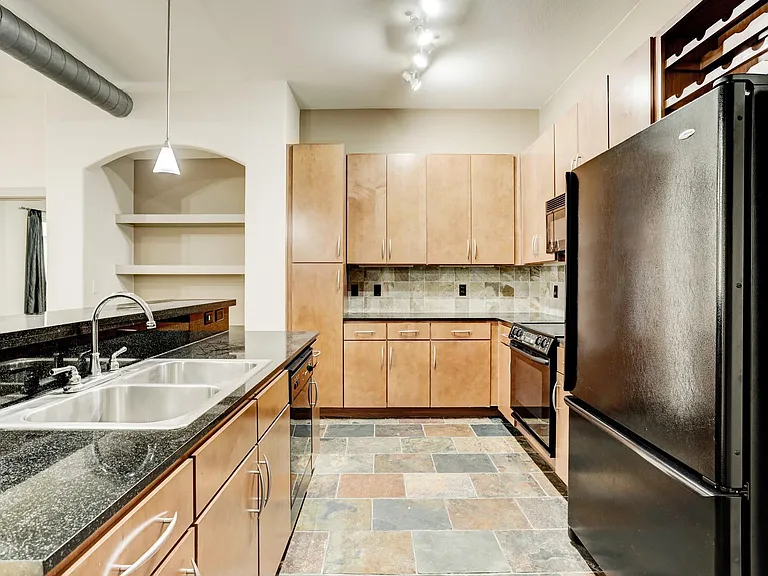 1901 Post Oak Blvd #2602 — Photo 23