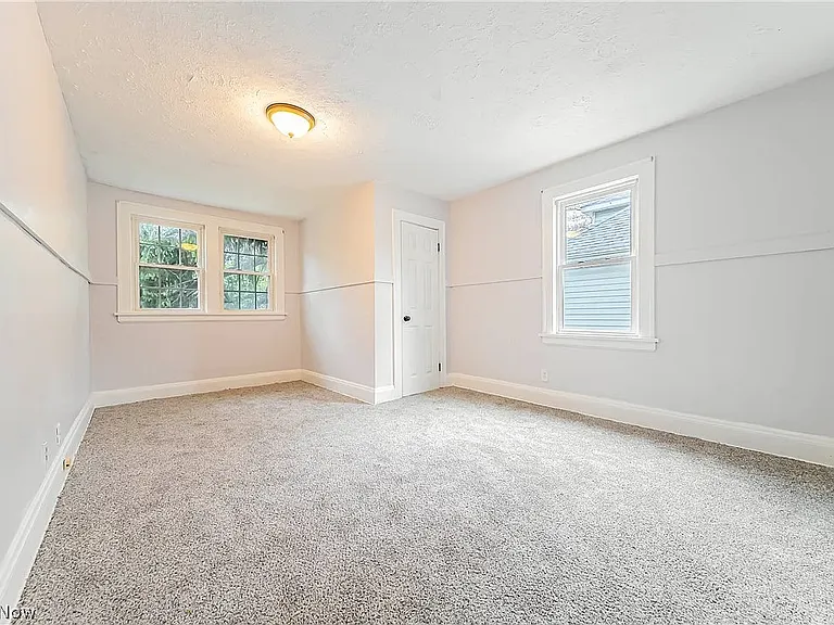 20180 Hillcrest Dr — Photo 16