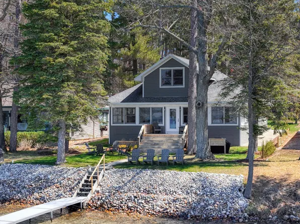 129 Chaney Point Dr, Roscommon, MI 48653