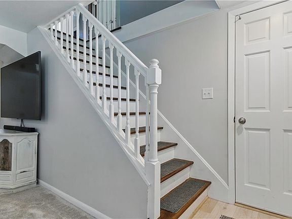 5th image of 4925 Southridge Dr