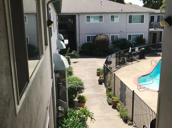 750 Coleman Ave APT 19, Menlo Park, CA 94025