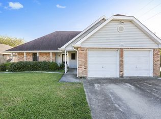 220 Angelle Dr, Houma, LA 70360