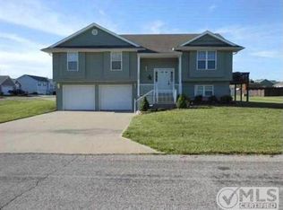 1173 SE 170th, Knob Noster, MO 65336