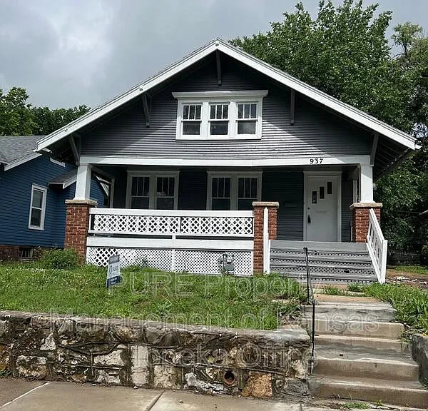937 SW Jewell Ave — Photo 2