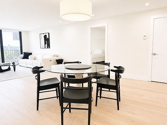 2nd image of 3460 S Ocean Blvd #4150